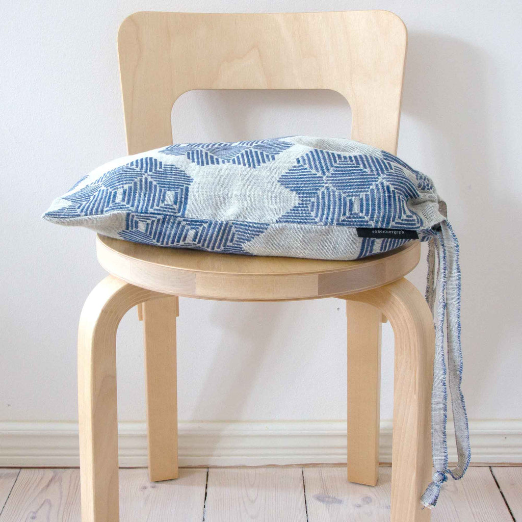 Snørrepose, ørkenrose, liggende på stol, RosenbergCph