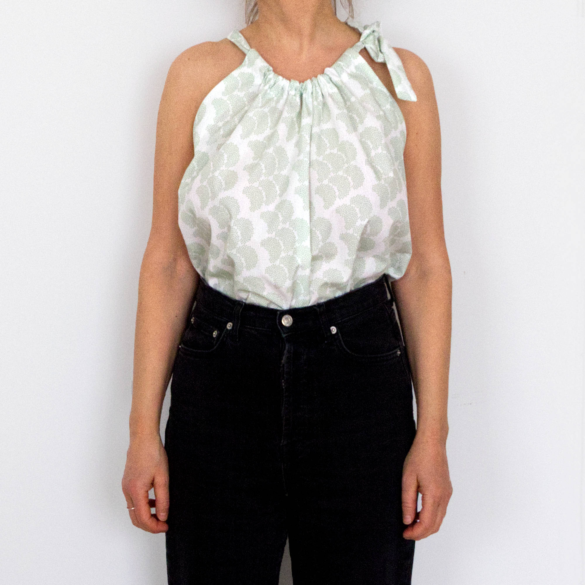 Leah top, Obi aloe green