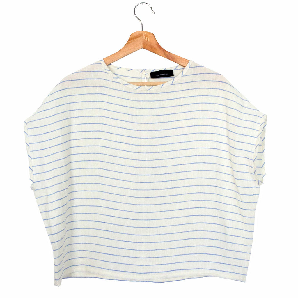 Hør-top med himmelblå striber, på bøjle set forfra, RosenbergCph