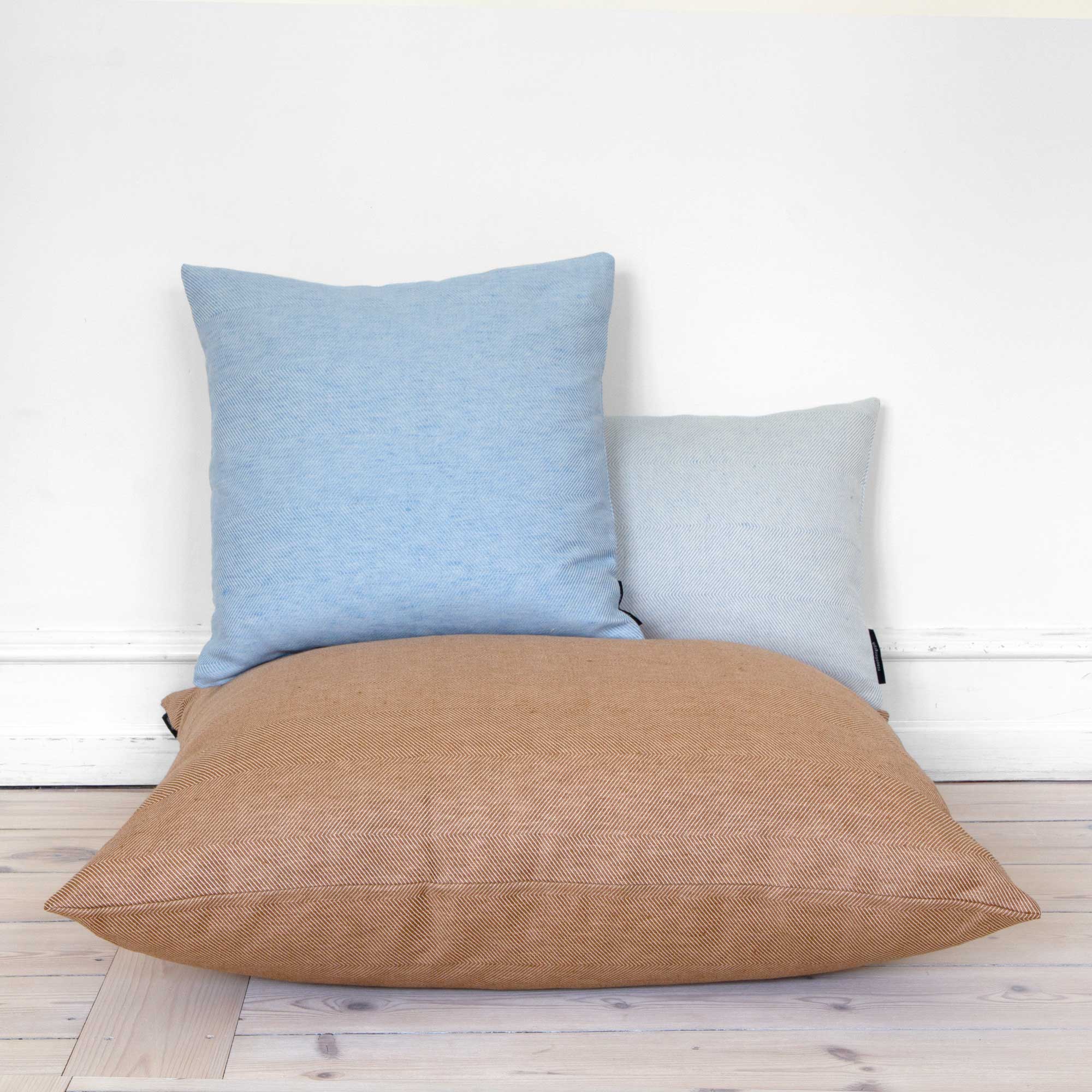 80x80 cm floor cushion linen/cotton Almond, design by Anne Rosenberg, RosenbergCph