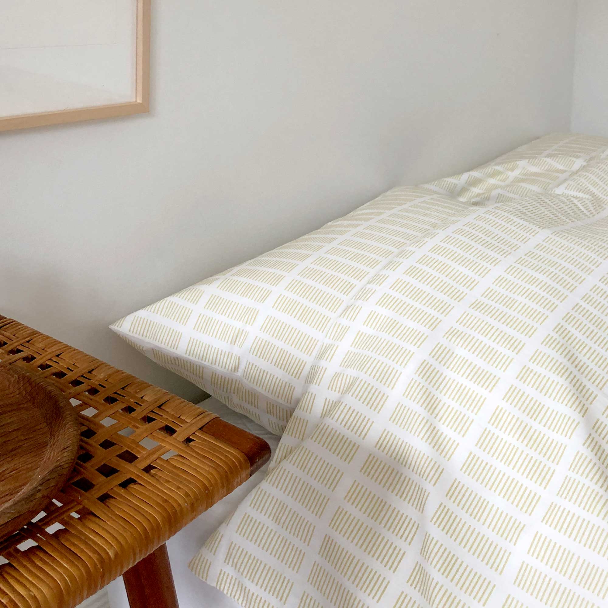 Tile Lemon Grass sengetøj i økologisk bomuld, design af Anne Rosenberg, RosenbergCph