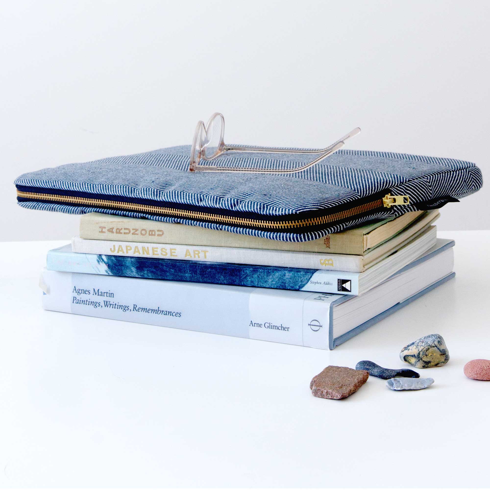 Escape laptop sleeve in indigo blue herringbone weave, design by Anne Rosenberg, RosenbergCph