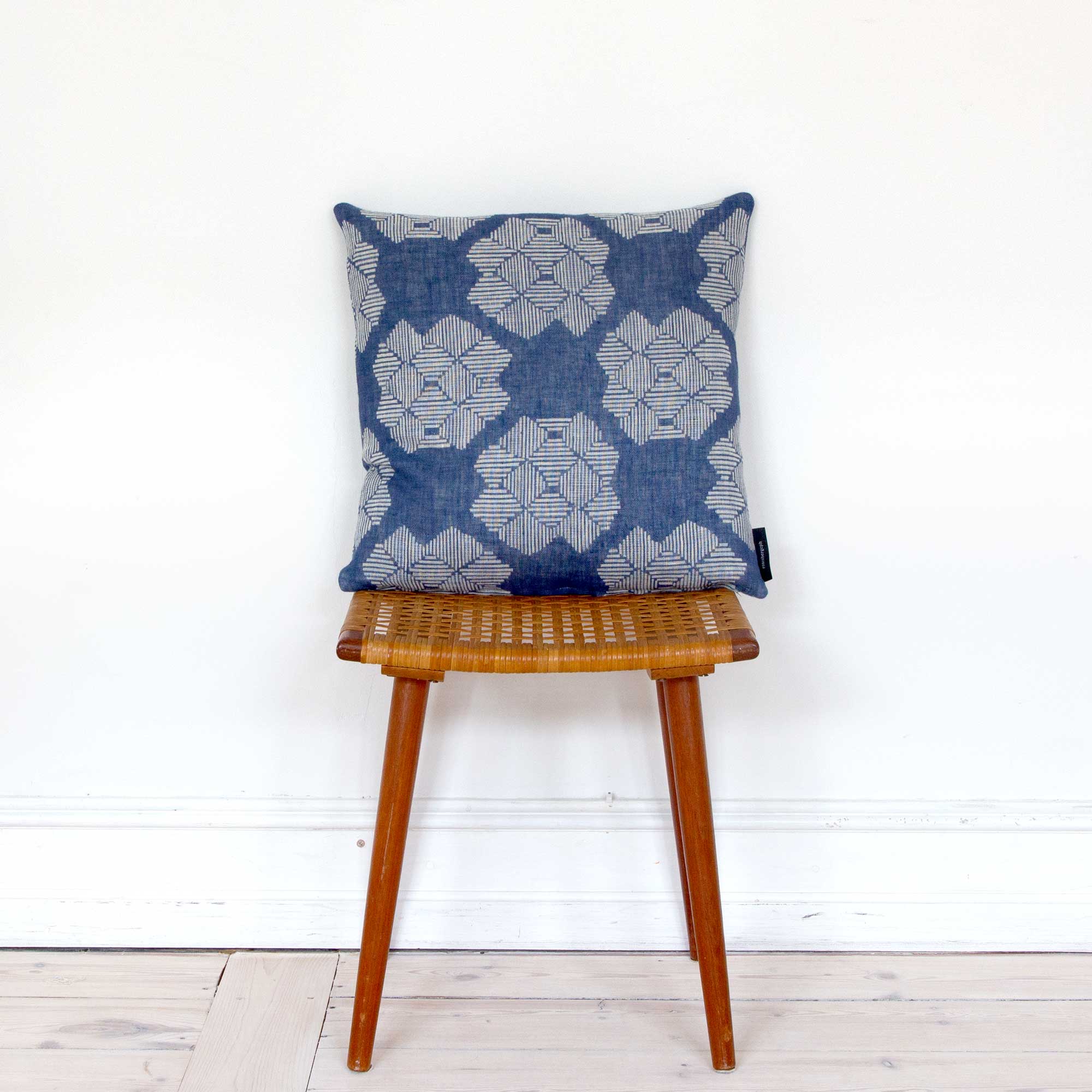 Square cushion cover in 100% linen desert roses pattern, design Anne Rosenberg, RosenbergCph