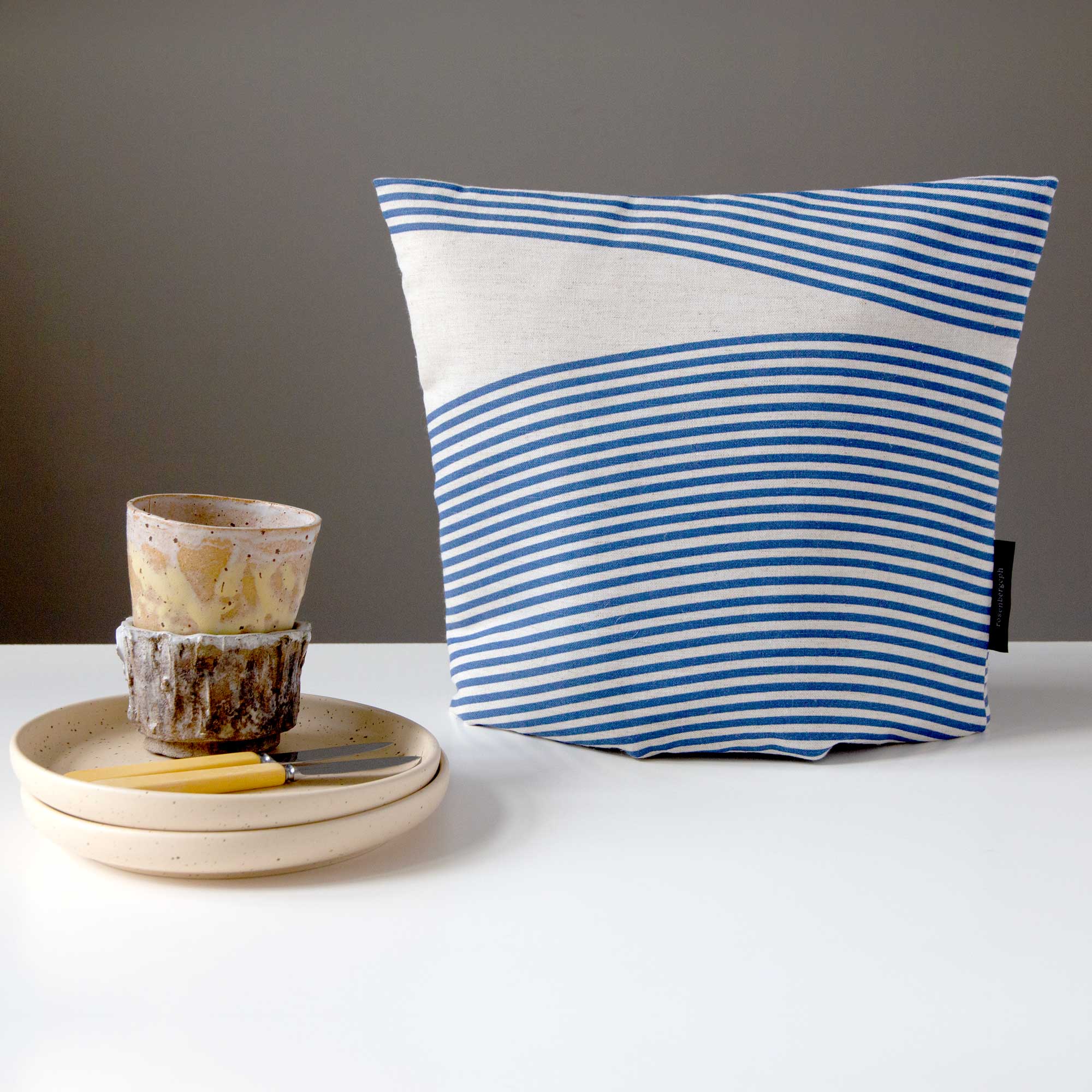 tea cosy, River blue, linen/polyester, design by Anne Rosenberg, RosenbergCph