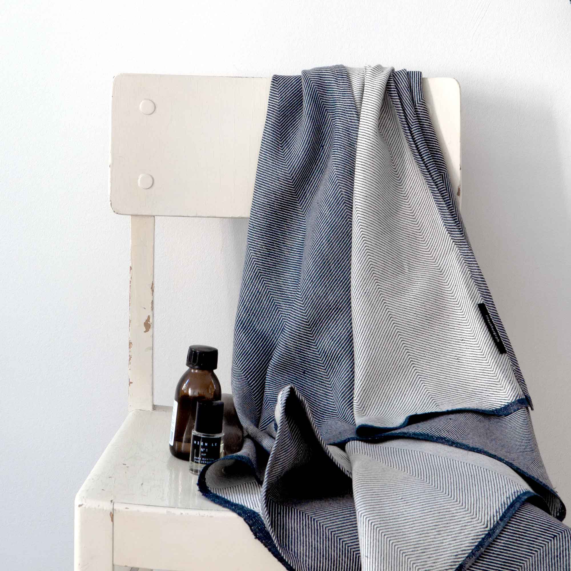 Bath towel, Indigo, linen/cotton, design by Anne Rosenberg, RosenbergCph